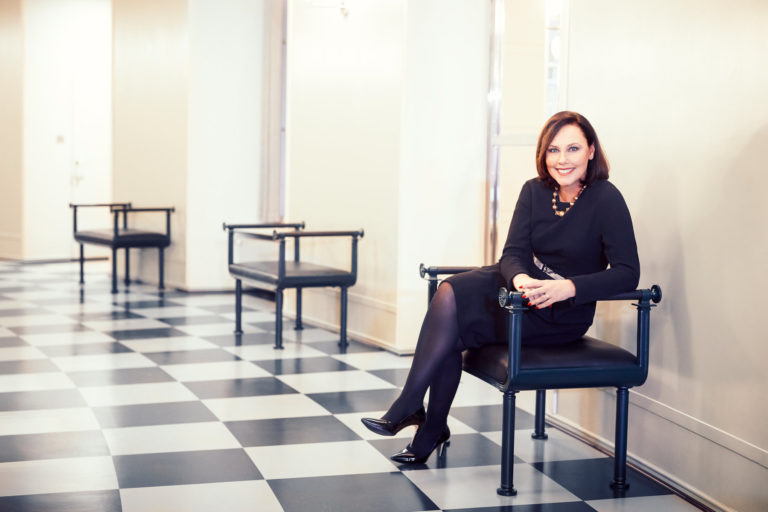 Ministeri Anne-Mari Virolainen Keski-Suomessa ma 8.4.